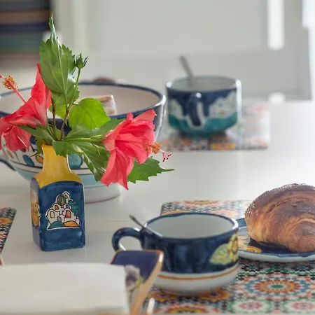 Hibiscus Apartment *